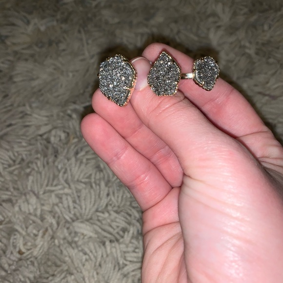 Kendra Scott Ring - Picture 3 of 3